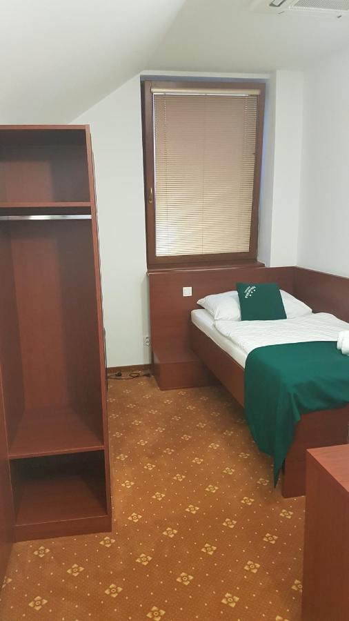 Penzion Polovnik Moldava nad Bodvou Екстер'єр фото